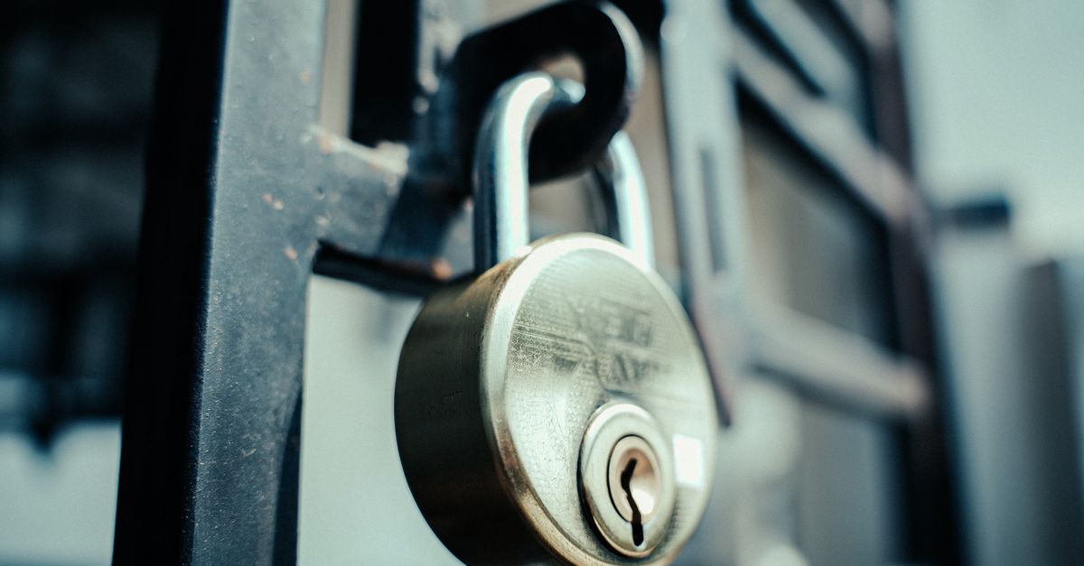 locksmith service technician — Westchester Ave Locksmith